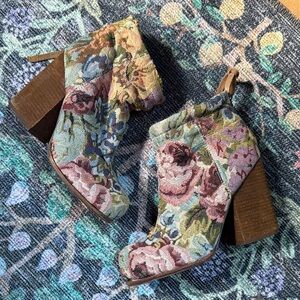 Handmade Havana last rumble fab Floral Block Heel Ankle Boots bootie size 6.5